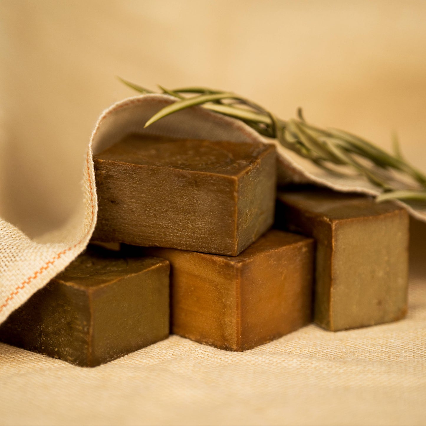 Traditional Aleppo Soap, 100% natural 5% Laurel Oil 95% Olive Oil