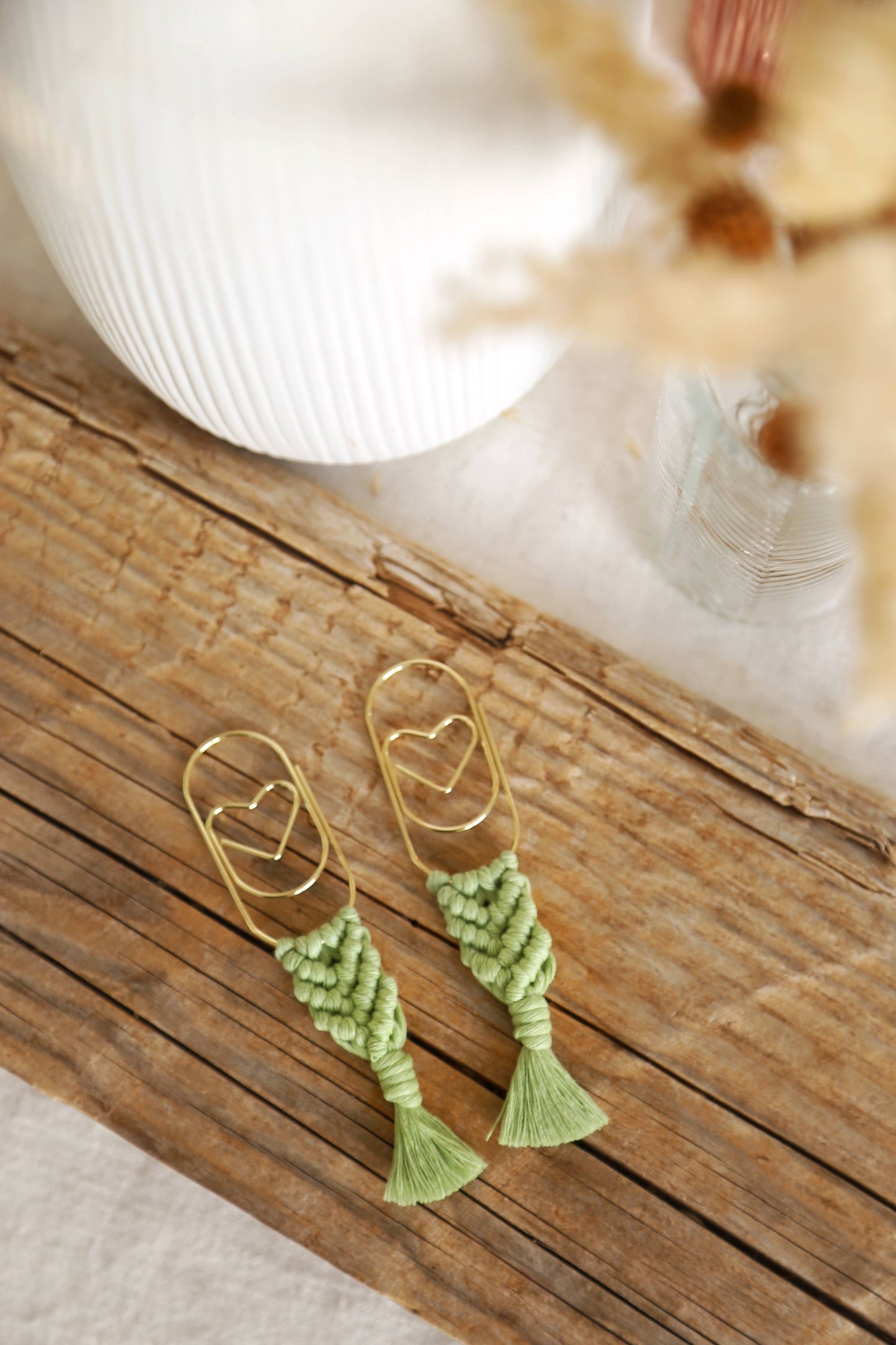 Macrame Love Bookmark: Matcha